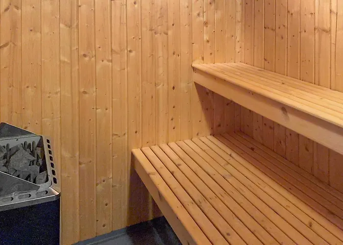 Дом отдыха Stunning In With Sauna
